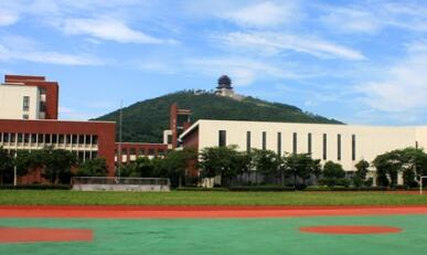 湖州市泉生中學