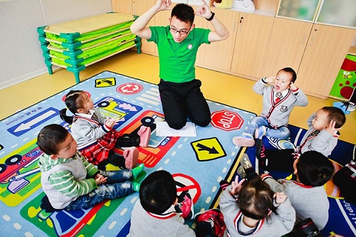重慶師范大學(xué)幼師學(xué)校是公辦院校嗎？