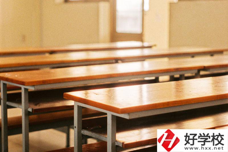 湖南省澧縣職業(yè)中專學校有哪些專業(yè)？學費貴不貴？