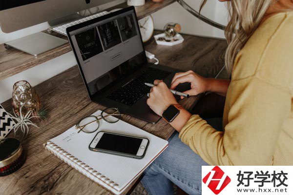 計(jì)算機(jī)平面設(shè)計(jì)專(zhuān)業(yè)去哪學(xué)？看看湖南這幾所中職學(xué)校