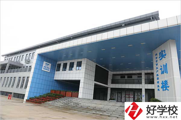想在湖南學(xué)習(xí)建筑類(lèi)專(zhuān)業(yè)，推薦這所中職院校