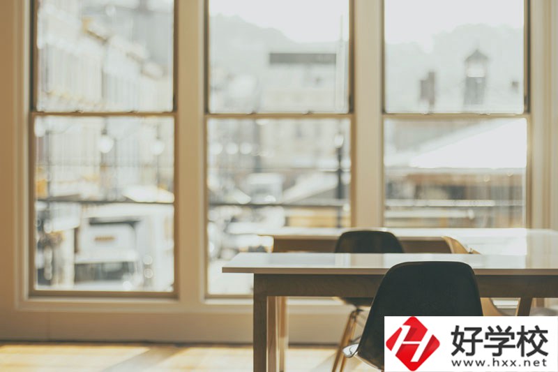 長沙學(xué)幼師專業(yè)的中職學(xué)校有哪些？
