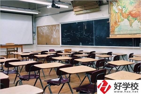 岳陽中專的環(huán)境怎么樣？可以從哪些方面判斷？
