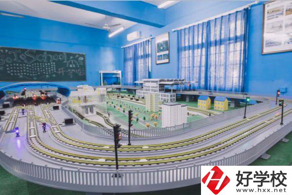 株洲軌道交通職業(yè)技術學校位置在哪里？乘車路線有哪些？