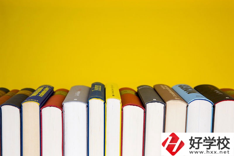 長(zhǎng)沙現(xiàn)代商貿(mào)職業(yè)中專在長(zhǎng)沙哪里？怎么樣？