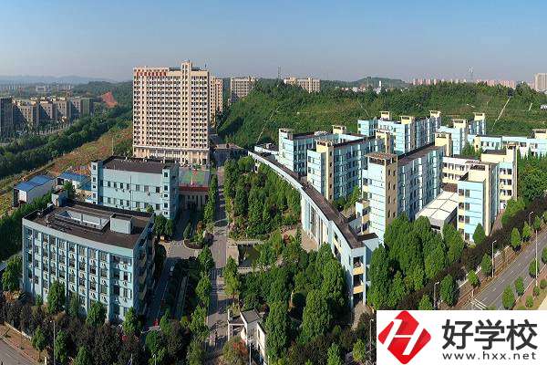 長沙財經(jīng)學(xué)校的地址在哪？來校路線怎么走？