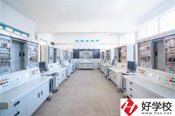 邵陽(yáng)設(shè)計(jì)重點(diǎn)中專有哪幾所？有什么辦學(xué)特色？