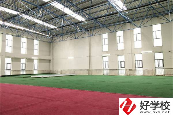 婁底環(huán)宇中等職業(yè)技術(shù)學(xué)校辦學(xué)如何？什么專業(yè)能升學(xué)？