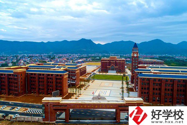 湖南省湘北職業(yè)中專學校的辦學規(guī)模怎么樣？