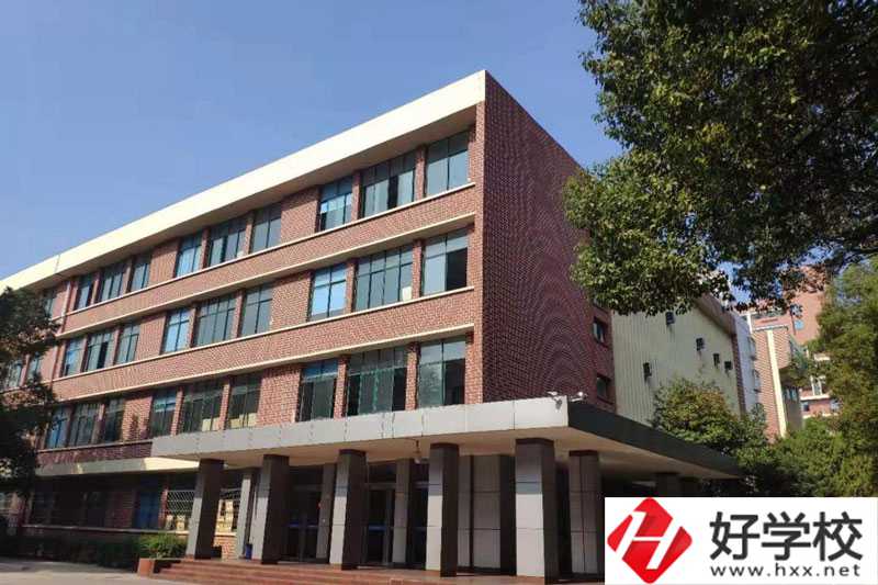湖南建設(shè)中等職業(yè)學(xué)校怎么樣，是技校嗎？