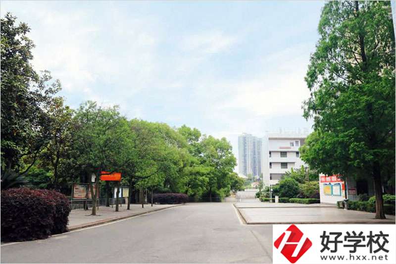 邵陽(yáng)工業(yè)學(xué)校有哪些專業(yè)？招生要求是什么？