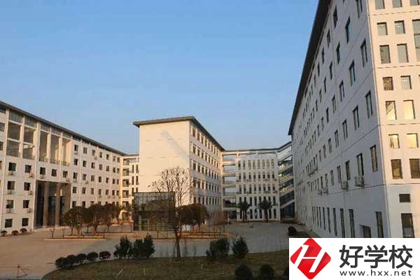 衡南縣有重點(diǎn)中職學(xué)校嗎？值得去讀嗎？