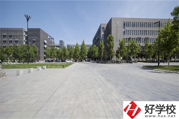 邵陽(yáng)的中專學(xué)校有哪些好？什么人適合上中專？