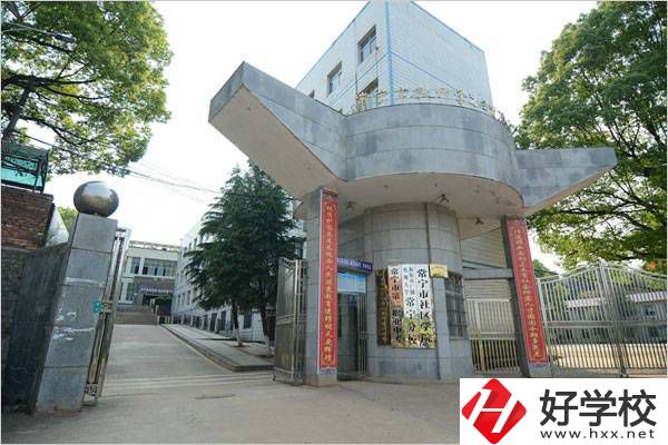 衡陽常寧市有幾所公辦中專？有什么辦學(xué)優(yōu)勢？