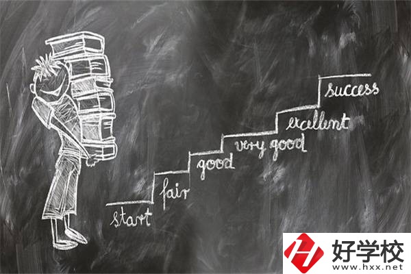 湖南成績(jī)差的中職生走哪種升學(xué)途徑更好？有什么優(yōu)勢(shì)？