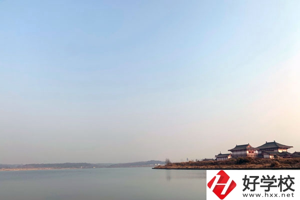 張家界汽修技校實力如何？學(xué)校生活環(huán)境怎么樣？