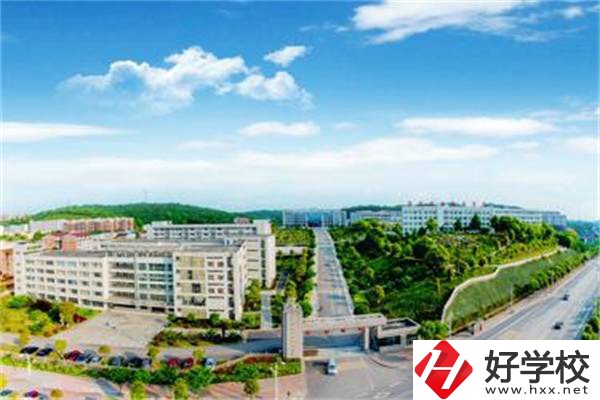 邵陽有初中生可以學(xué)的五年制專業(yè)嗎？開設(shè)學(xué)校是哪所？