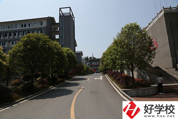 通道侗族自治縣職業(yè)技術(shù)學校教學樓