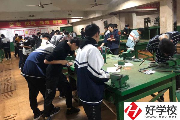 湘潭就業(yè)職校是公辦還是民辦？有什么辦學(xué)特點(diǎn)？