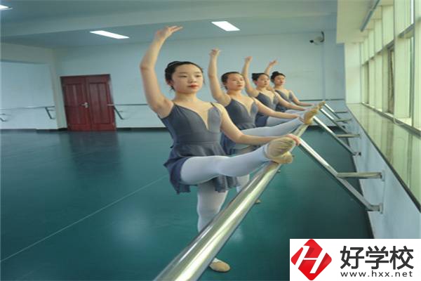 湖南有哪些藝校值得推薦？藝術(shù)專業(yè)好就業(yè)嗎？