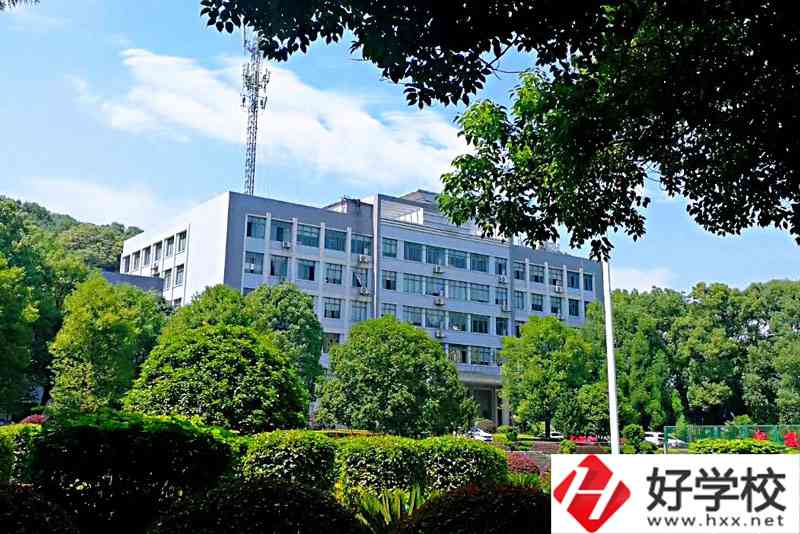 邵陽市機(jī)電職業(yè)技術(shù)學(xué)校怎么樣？適合就讀嗎？