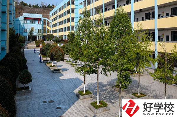 在長沙財經(jīng)學校學會計事務(wù)專業(yè)怎么樣？