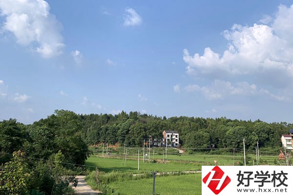 南縣職業(yè)中等專業(yè)學(xué)校怎么樣？值得報(bào)考嗎？