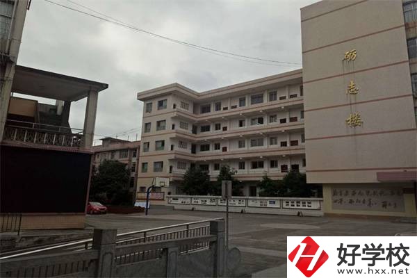 湘西民族女子中等職業(yè)學(xué)校有哪些專(zhuān)業(yè)？招生要求高嗎？