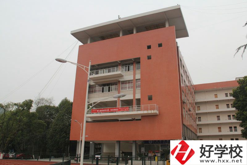 湘西中職學(xué)校校園環(huán)境怎么樣？好不好？