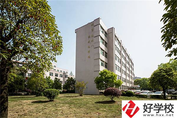 邵陽(yáng)有沒(méi)有300分可以讀的公辦中職？有什么專(zhuān)業(yè)可以學(xué)？