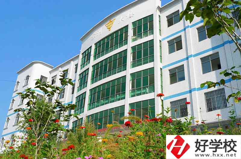 想學模具制造？了解一下邵陽縣工業(yè)職業(yè)技術學校