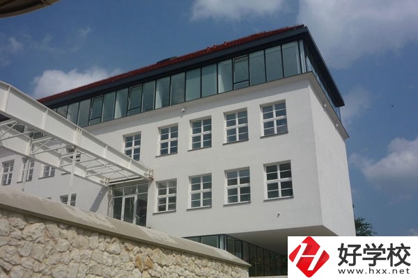 郴州市理工職業(yè)技術(shù)學(xué)校怎么樣？有哪些辦學(xué)特色？