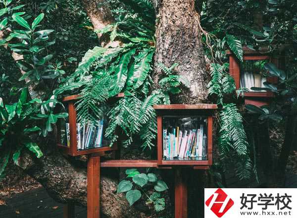 湖南華航鐵路科技技工學(xué)校師資情況如何？有哪些專(zhuān)業(yè)？