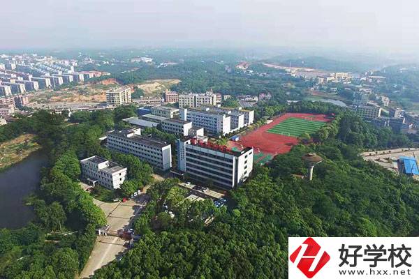 想在湘潭地區(qū)讀技工學(xué)校，推薦這所學(xué)校？