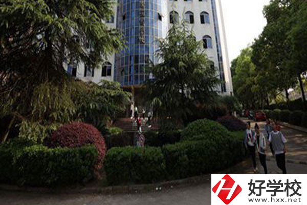 湖南有藝術(shù)類職校嗎？學(xué)費貴不貴？