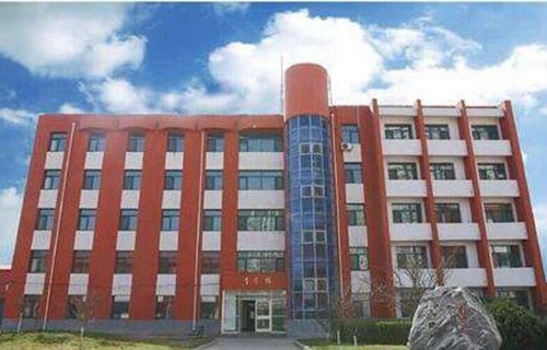 石市玉璽工藝美術中等專業(yè)學校