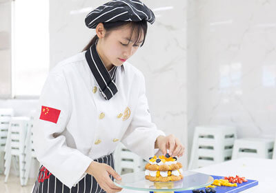 哪些人適合學(xué)習(xí)西點(diǎn)專業(yè)？