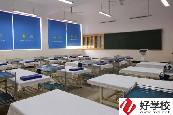 長(zhǎng)沙開設(shè)護(hù)理專業(yè)的中職學(xué)校有哪些？