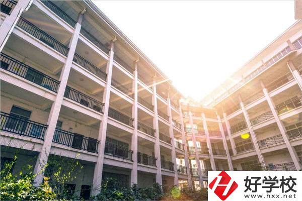 湘西技工學校教學樓