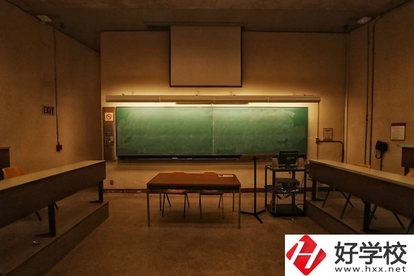 郴州文藝職業(yè)中等專業(yè)學校辦學特色是什么？
