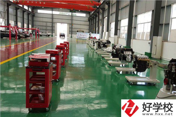 長(zhǎng)沙有幾所好技校？都有哪些專業(yè)？