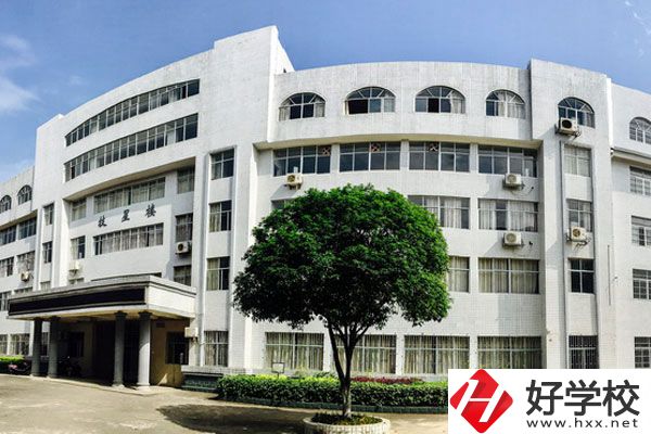 漣源市工貿(mào)職業(yè)中等專業(yè)學(xué)校有哪些專業(yè)？