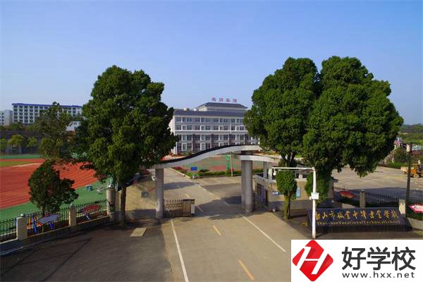 湘潭中考300-400分能讀哪些公立學(xué)校？讀職校有什么前景？