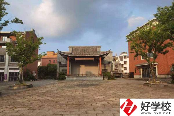 長沙科技工程學(xué)校辦學(xué)怎么樣？學(xué)校就業(yè)有保障嗎？
