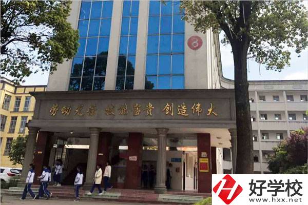 安鄉(xiāng)縣職業(yè)中專學校教學樓