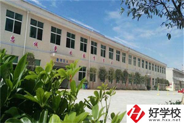 長沙市益立中等職業(yè)學校是職高還是中專？就業(yè)率怎樣？