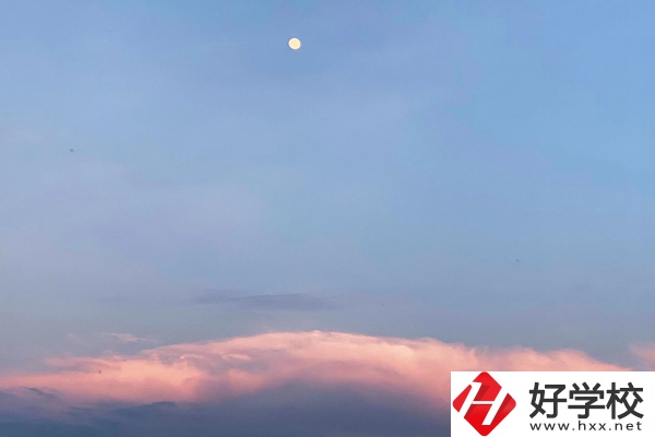 南縣創(chuàng)意職業(yè)技術學校有什么推薦專業(yè)？
