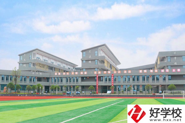 株洲市幼兒師范學(xué)校師資力量和教學(xué)設(shè)施如何？