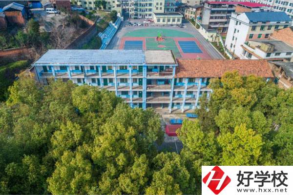 湖南鴻翔技工學(xué)校怎么樣？教學(xué)情況如何？