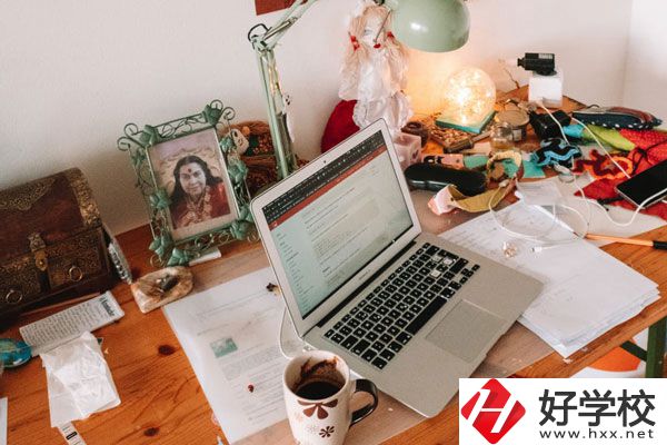宜章縣中等職業(yè)技術(shù)學(xué)校好不好？讀了有出息嗎？